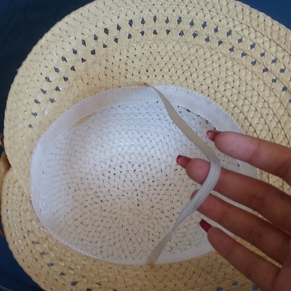 Hat - Picture 4 of 4